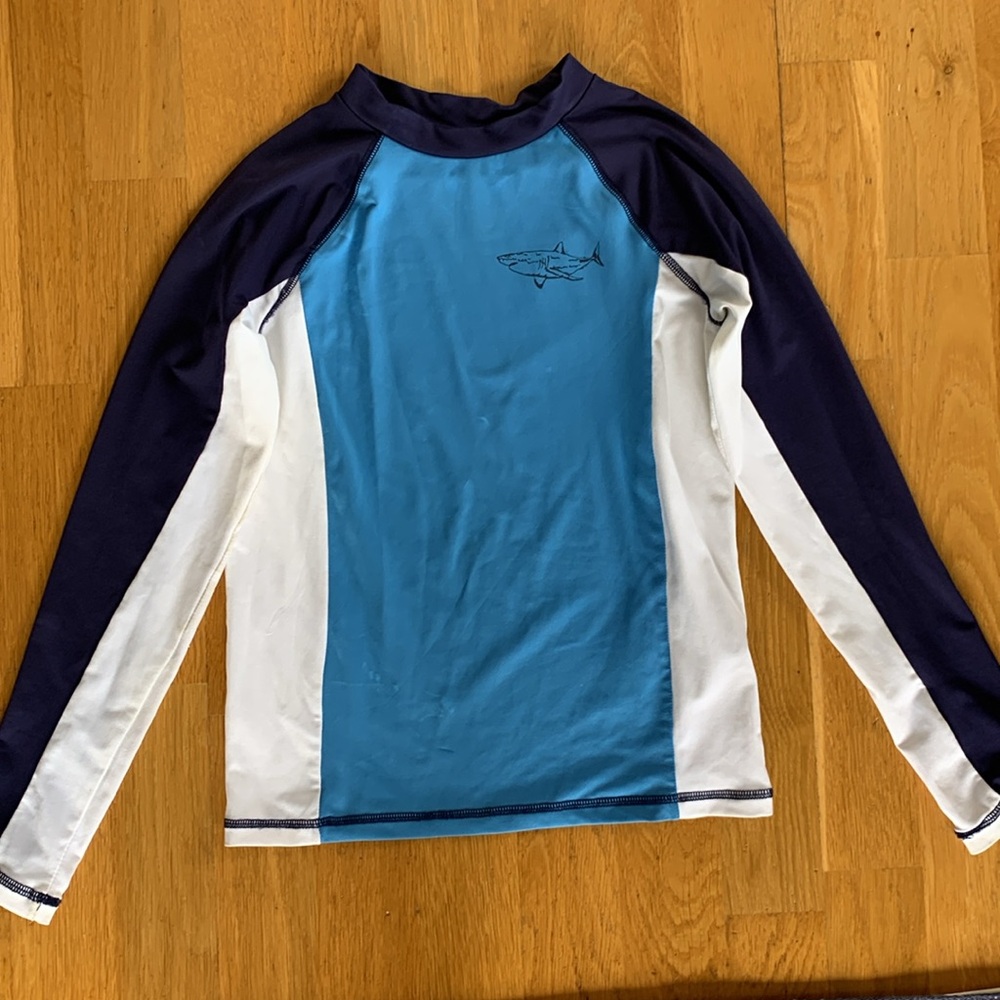 Boys Rash guard swim shirt - size M 8/10